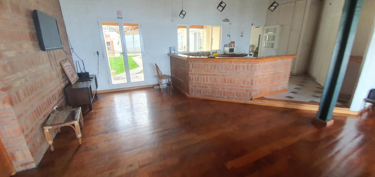 La Veleta Hotell Puerto Madryn Eksteriør bilde